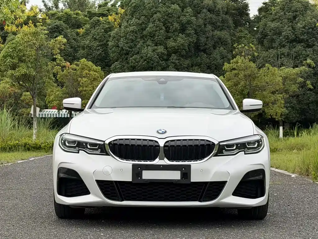 BMW 3 Series 2021