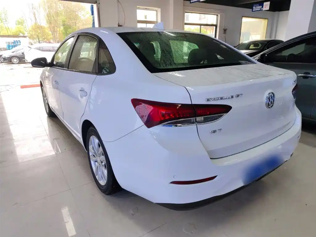 Buick Excelle 2019 — фото 23