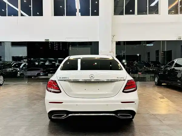 Mercedes-Benz E-Class 2018