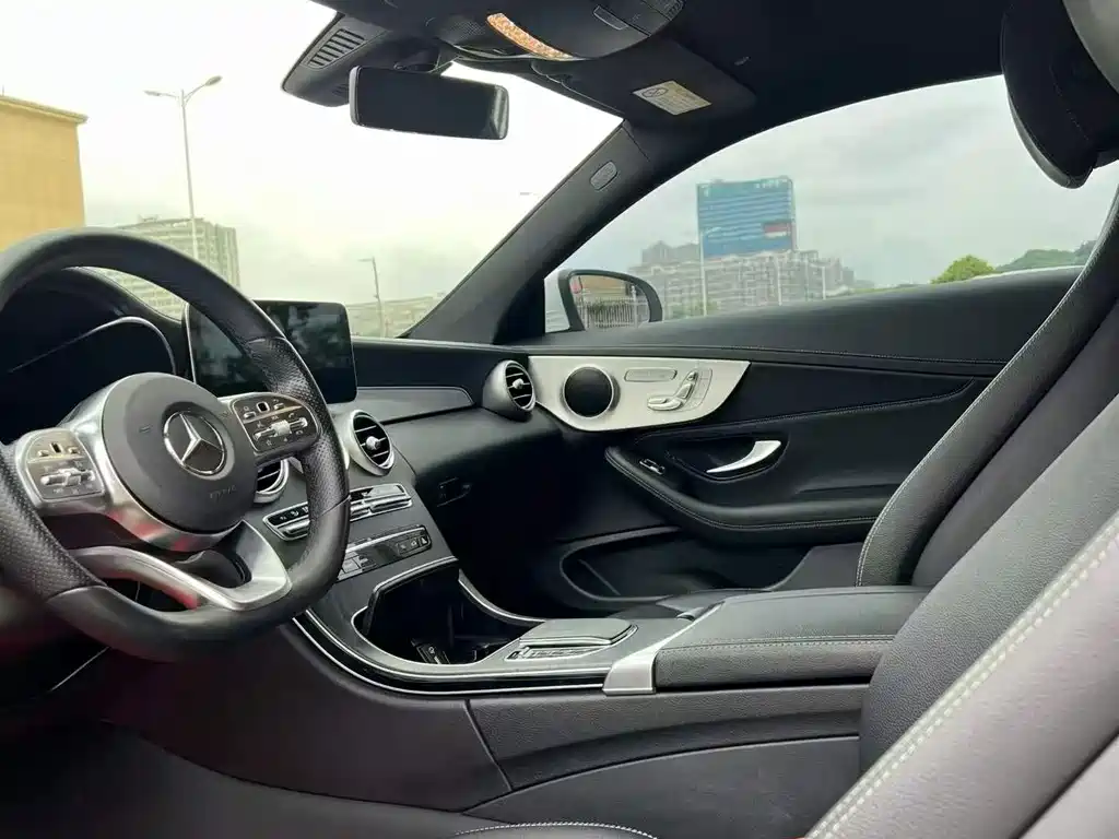 Mercedes-Benz C-Class 2021