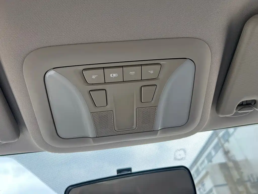 Dongfeng Fengshen AX4 2018 — фото 10