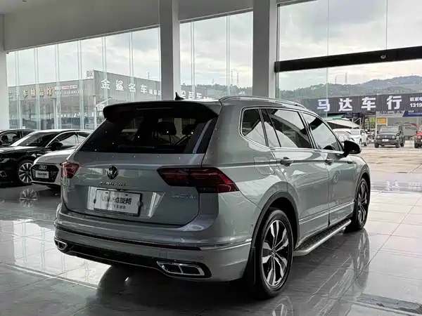 Volkswagen Tiguan L 2022