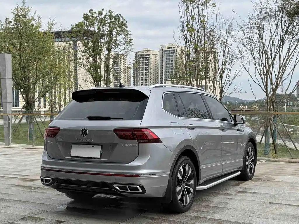 Volkswagen Tiguan L 2022 — фото 17