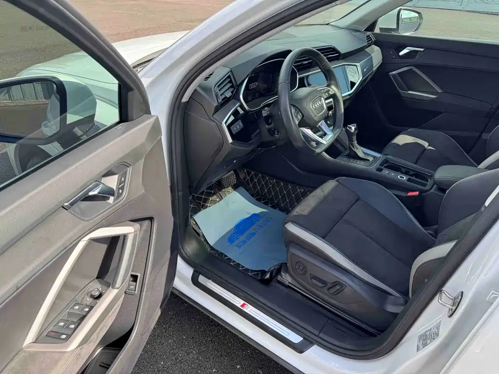 Audi Q3 2022