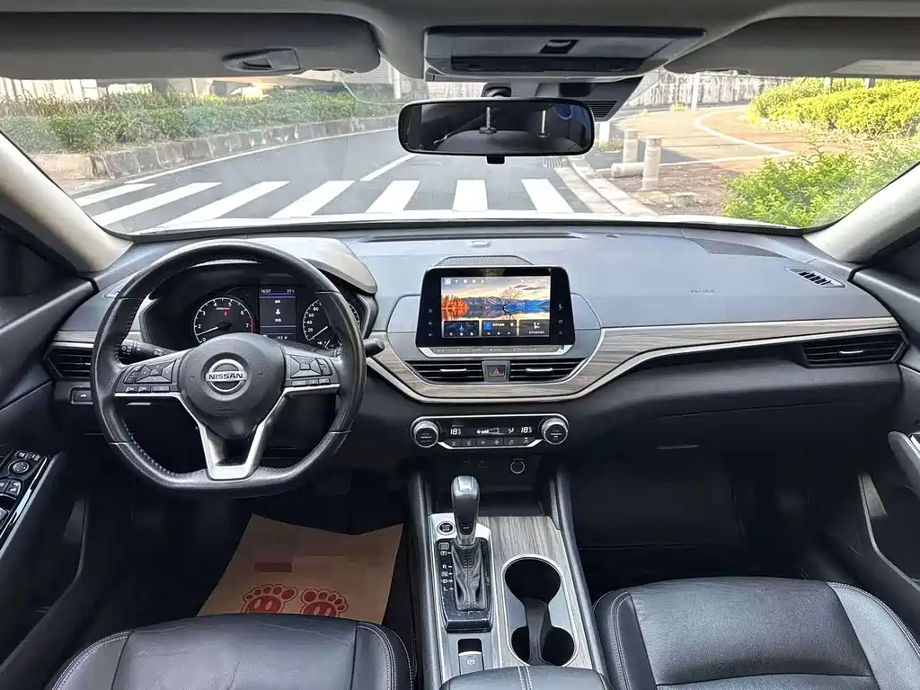 Nissan Teana 2021