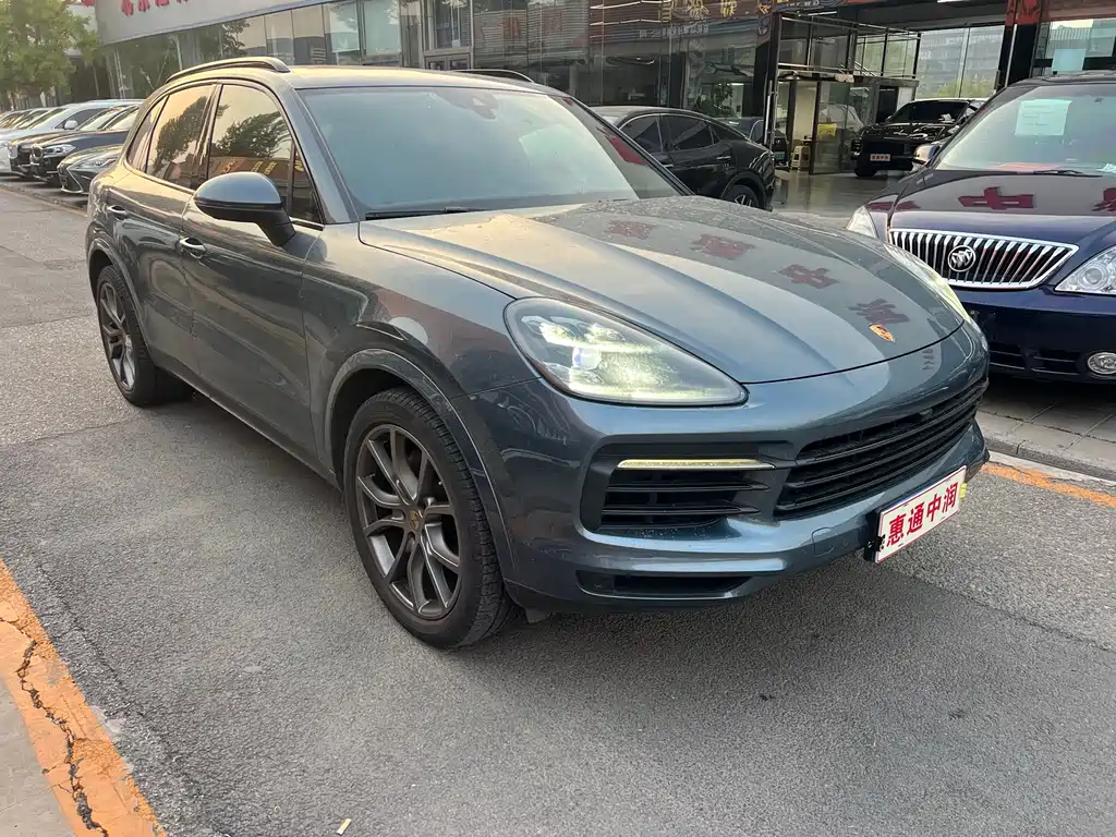 Porsche Cayenne 2019 — фото 3