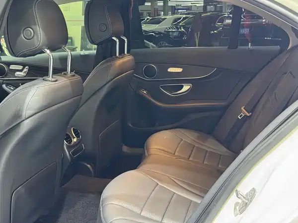 Mercedes-Benz C-Class 2019