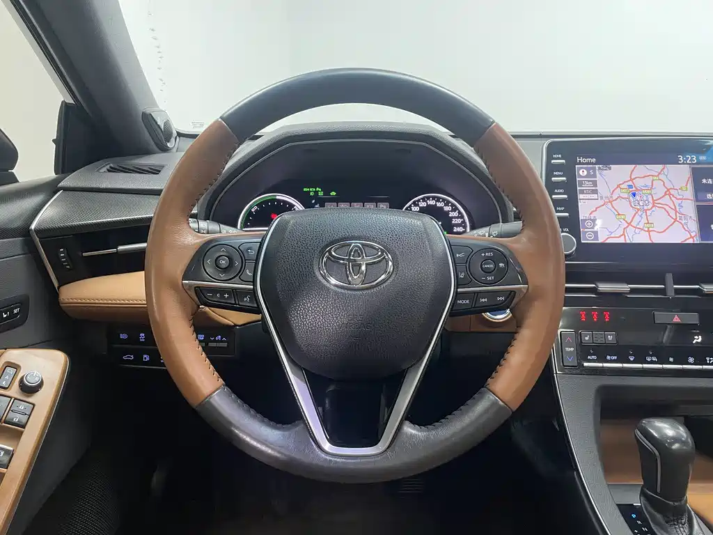 Toyota Avalon 2019 — фото 13