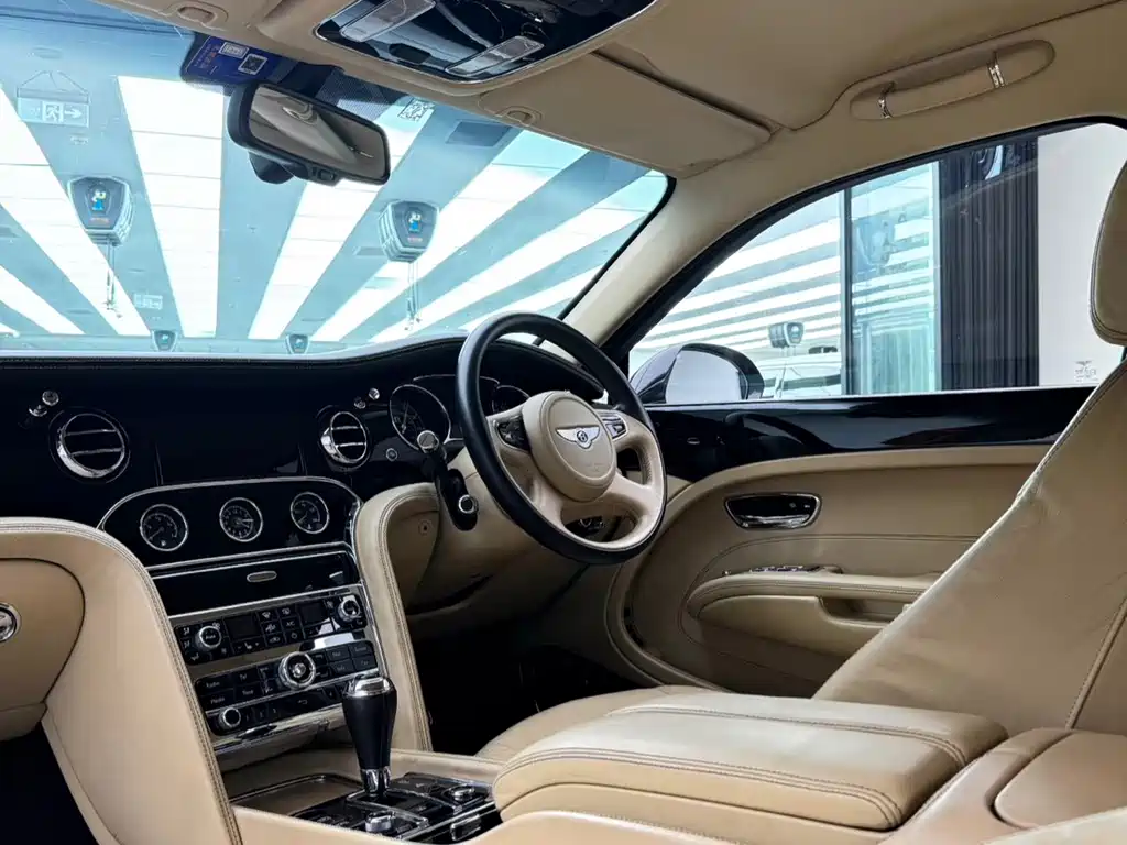 Bentley Mulsanne 2015 — фото 2