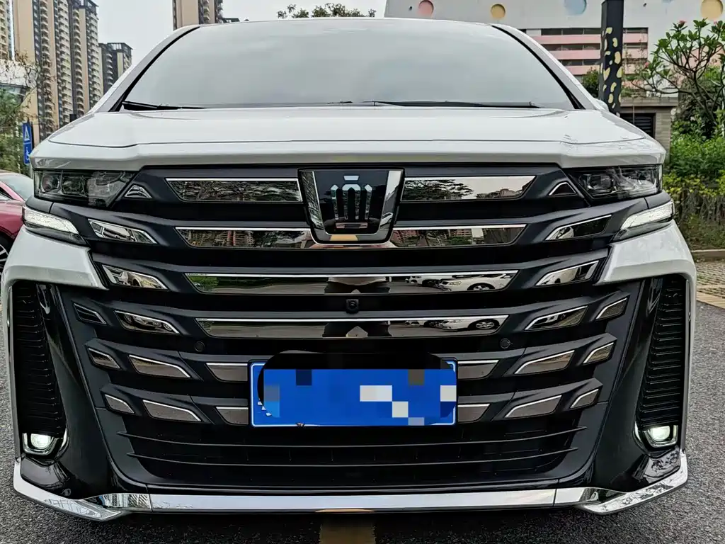 Toyota Vellfire 2025 — фото 2