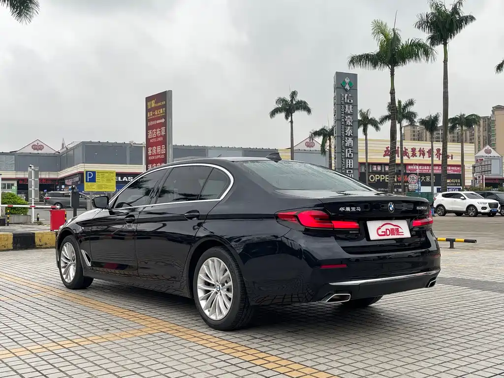 BMW 5 Series 2022