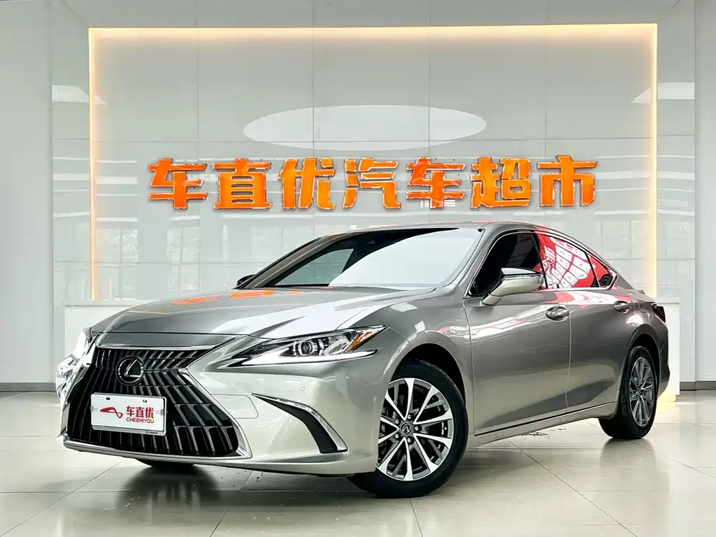 Lexus ES 2023 — фото 1