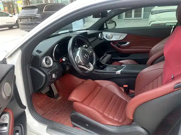 Mercedes-Benz C-Class 2022