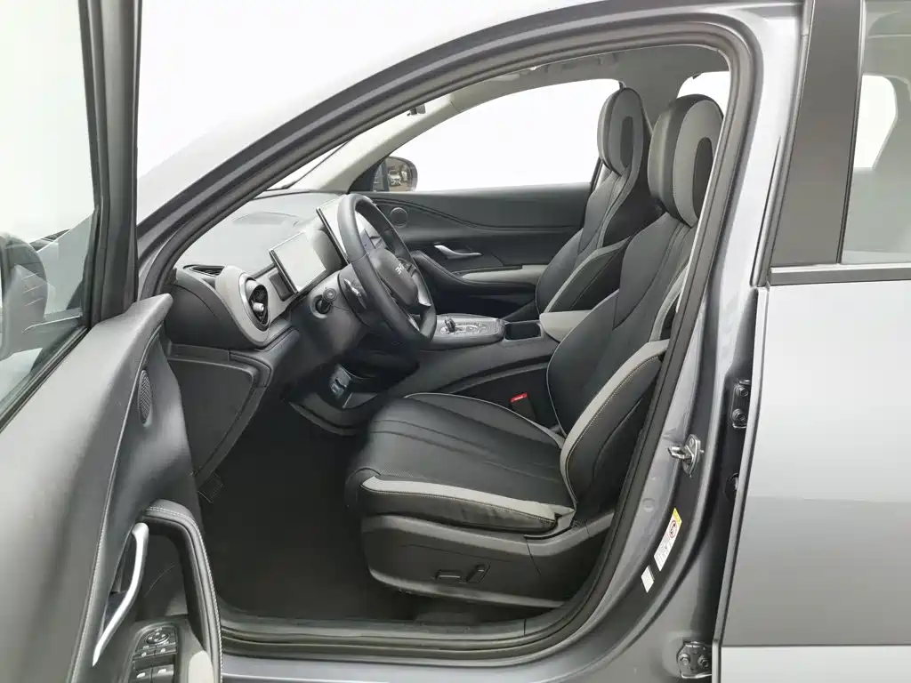 BYD Sealion 05 DM-i 2025 — фото 10