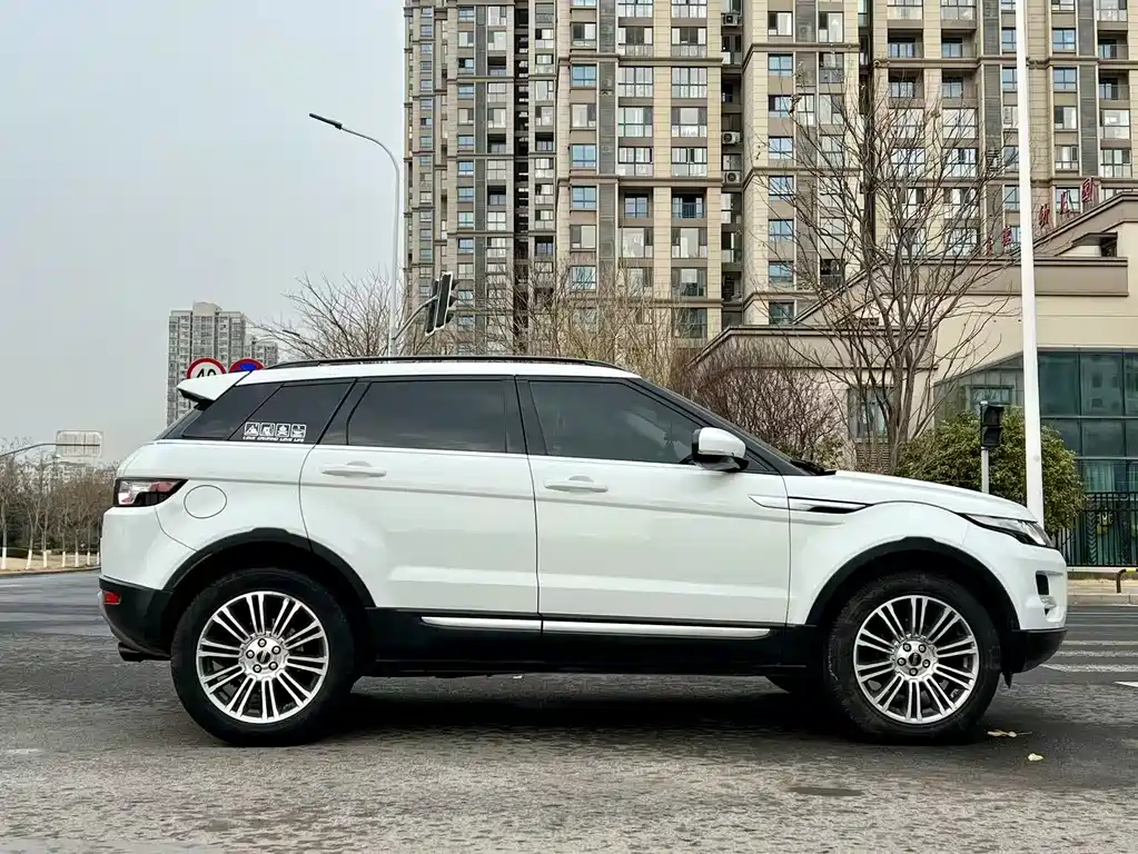 Land Rover Evoque 2012