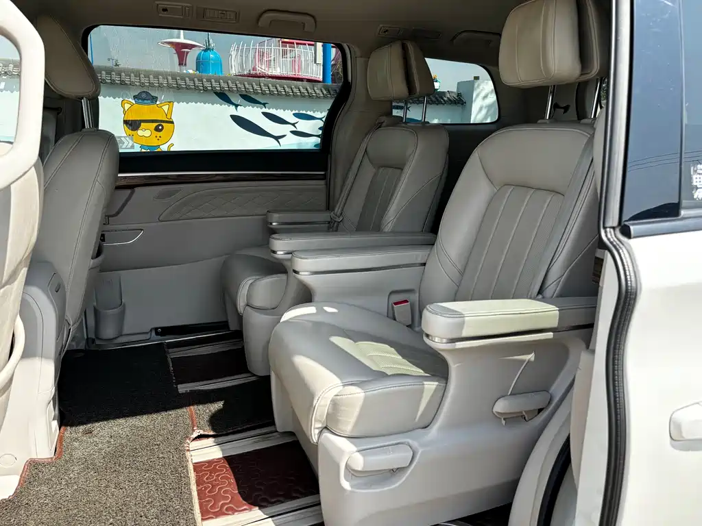 GAC Motor Trumpchi M8 2019 — фото 4