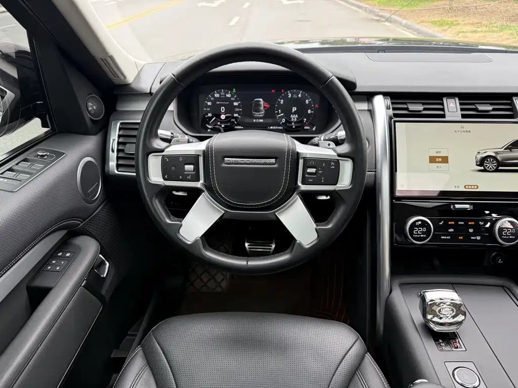 Land Rover Discovery 2021 — фото 12