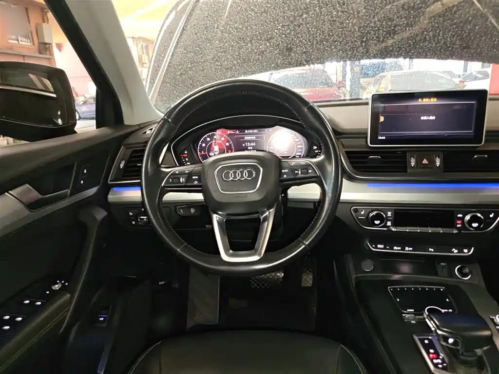 Audi Q5L 2020 — фото 7