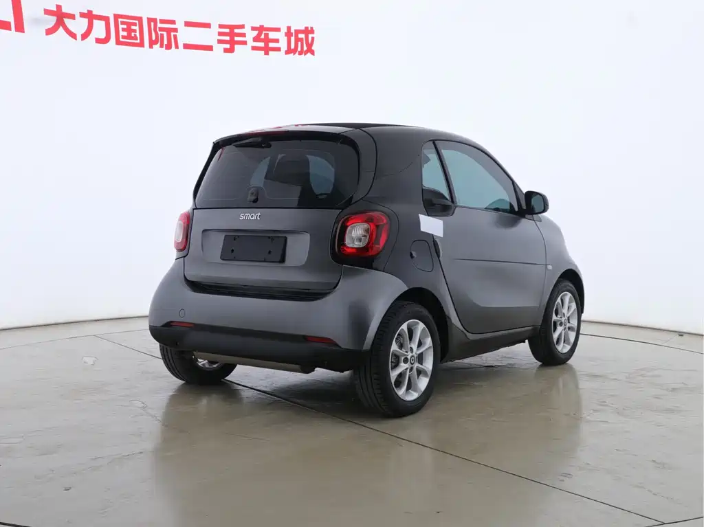 smart Fortwo 2018 — фото 8