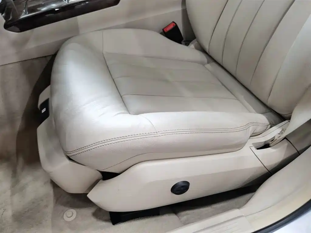 Mercedes-Benz E-Class 2013 — фото 20