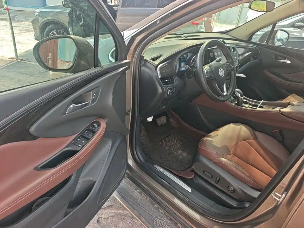 Buick Envision Plus 2017 — фото 16