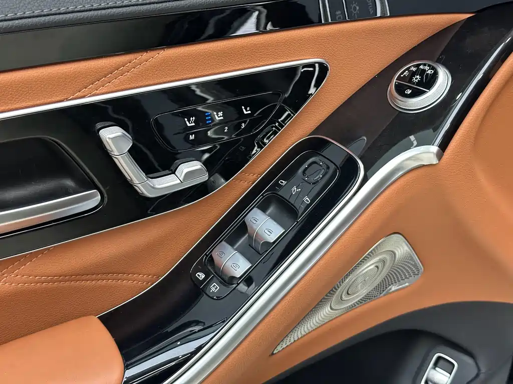 Mercedes-Benz Maybach S-Class 2023 — фото 7