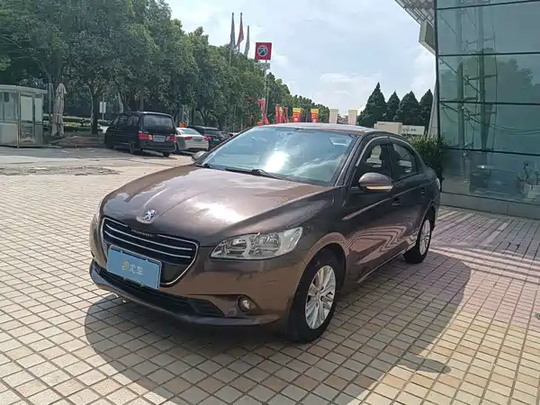Peugeot 301 2015