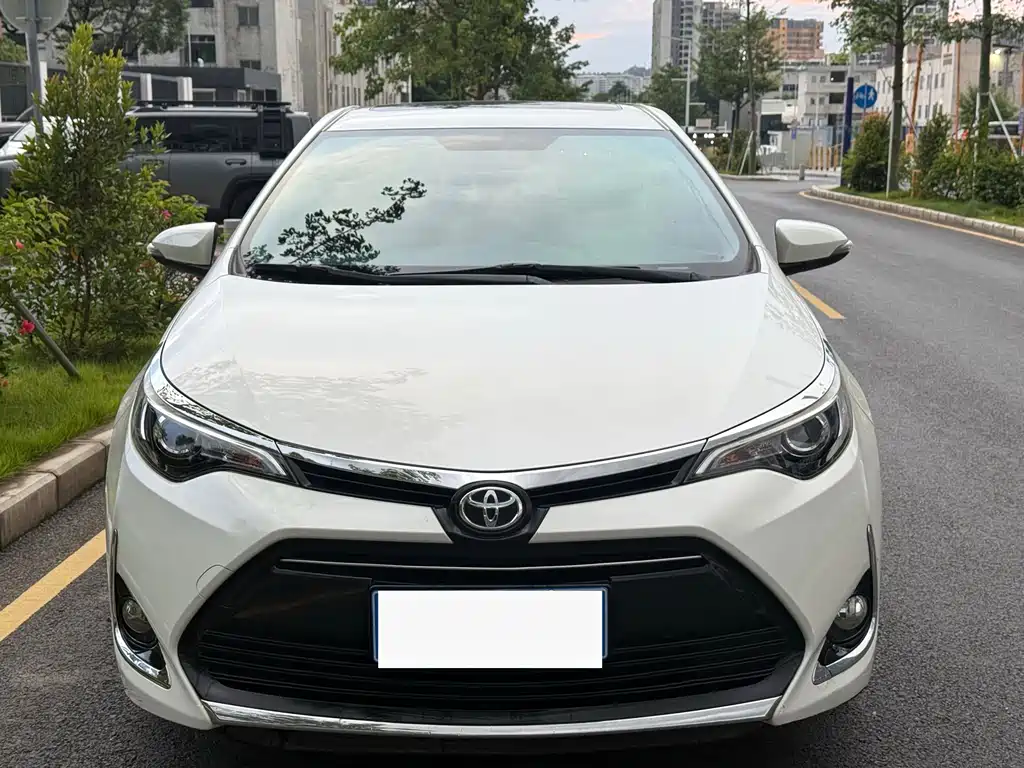 Toyota Levin 2018 — фото 1