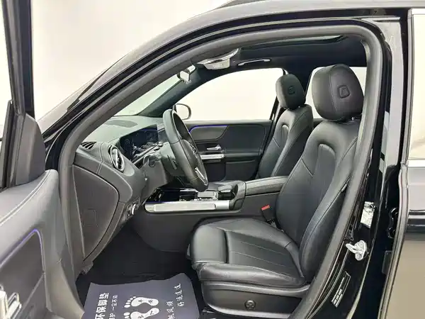 Mercedes-Benz GLB 2022