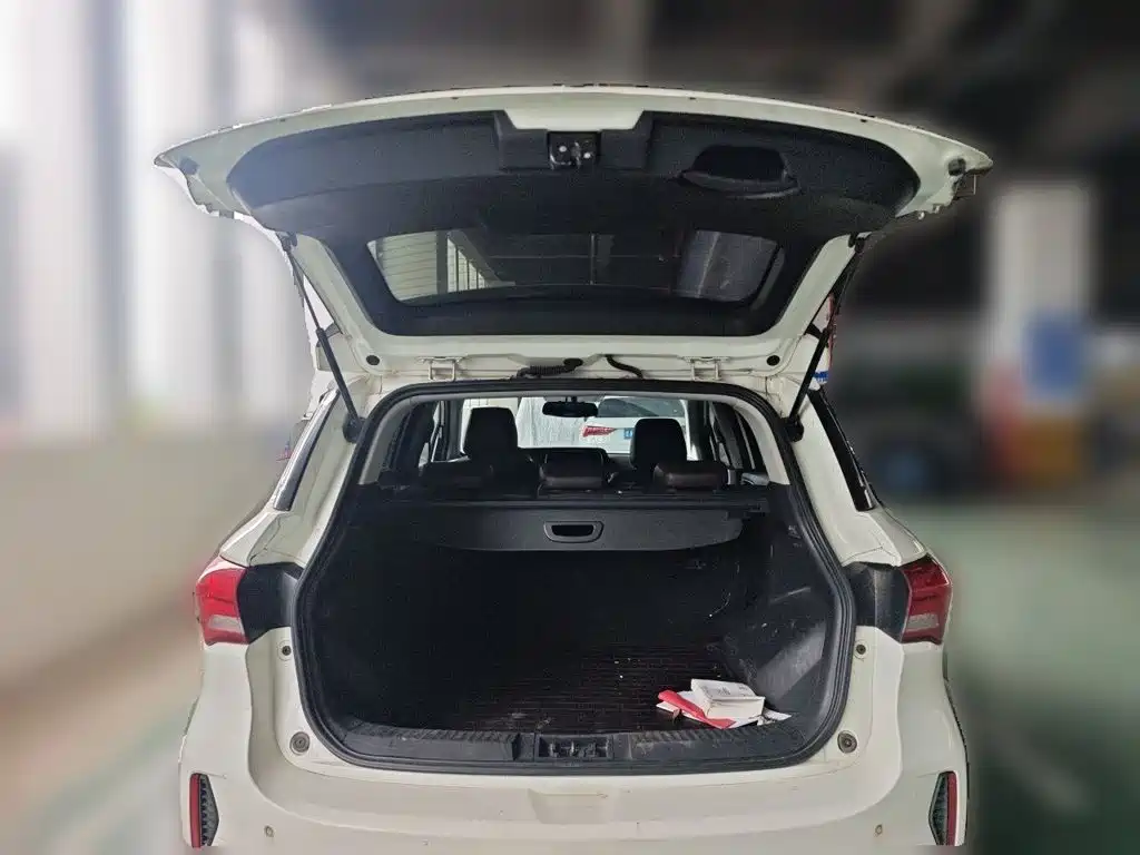 GAC Trumpchi GS4 2018 — фото 15