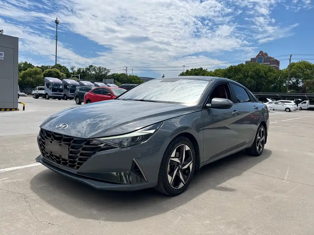 Hyundai Elantra 2021