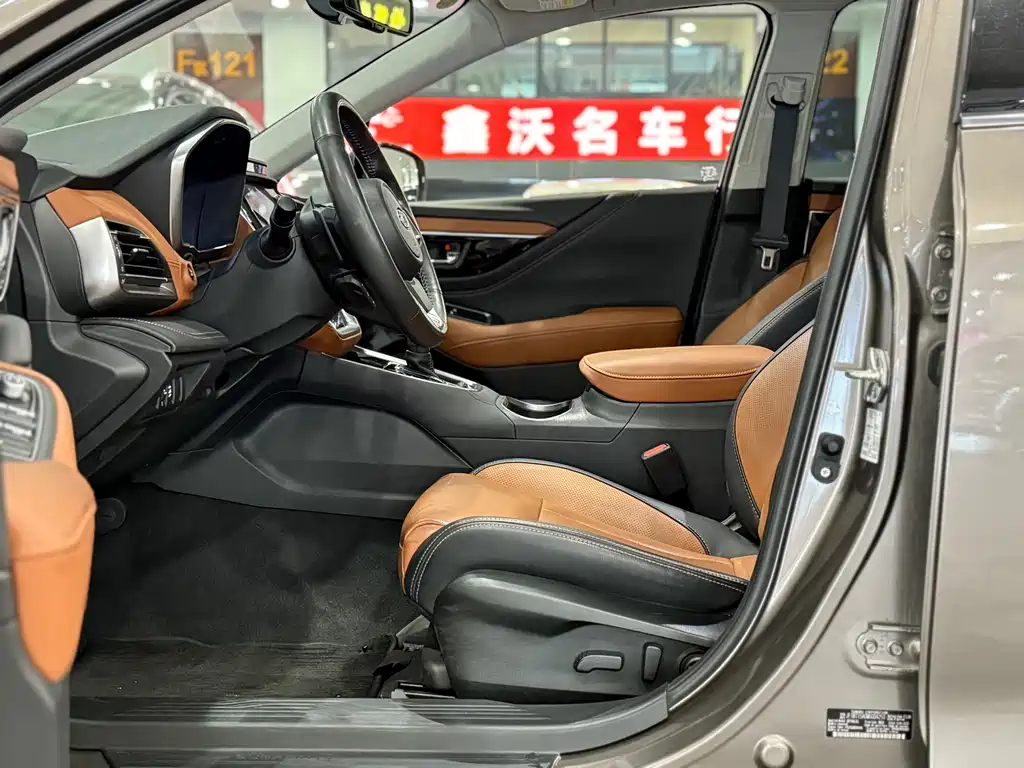 Subaru Outback 2021 — фото 7