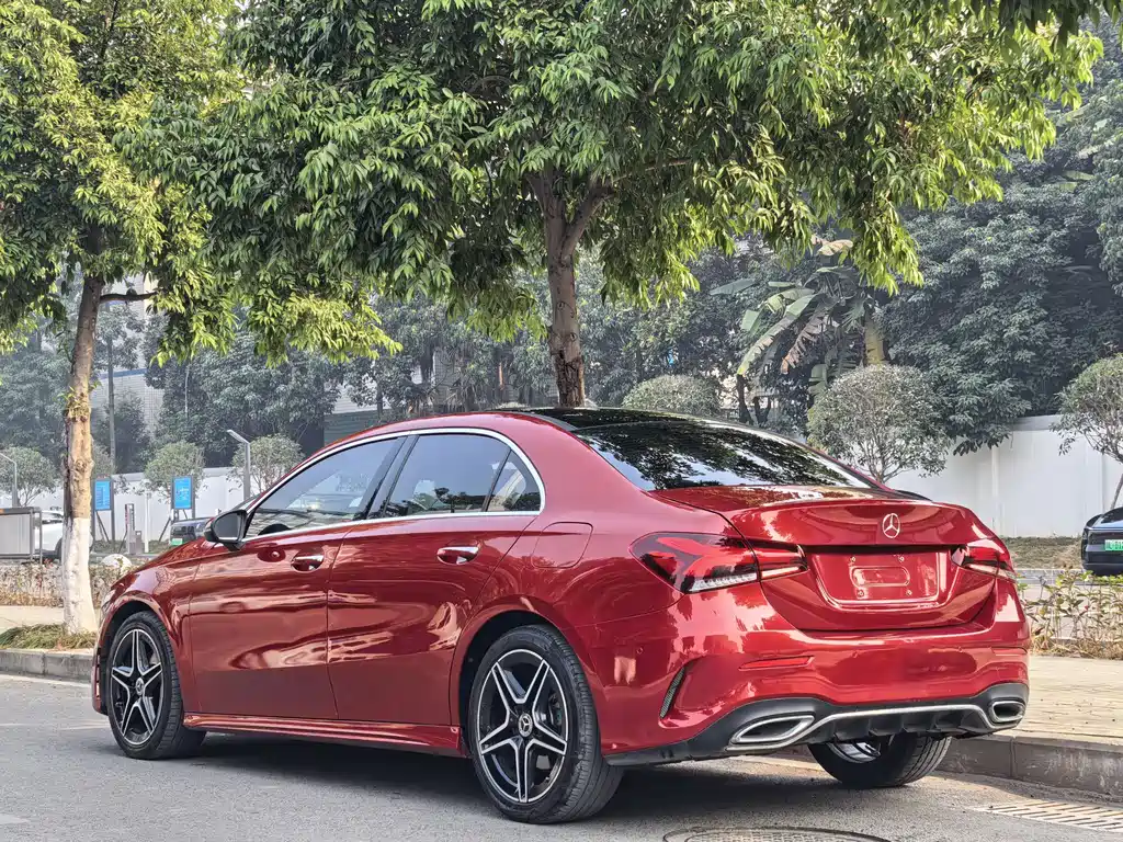 Mercedes-Benz A-Class 2019 — фото 4