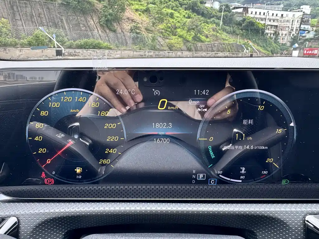 Mercedes-Benz A-Class 2023 — фото 18