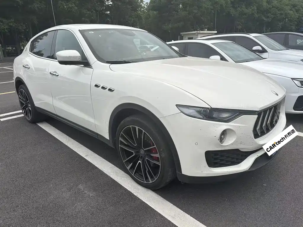 Maserati Levante 2019 — фото 6