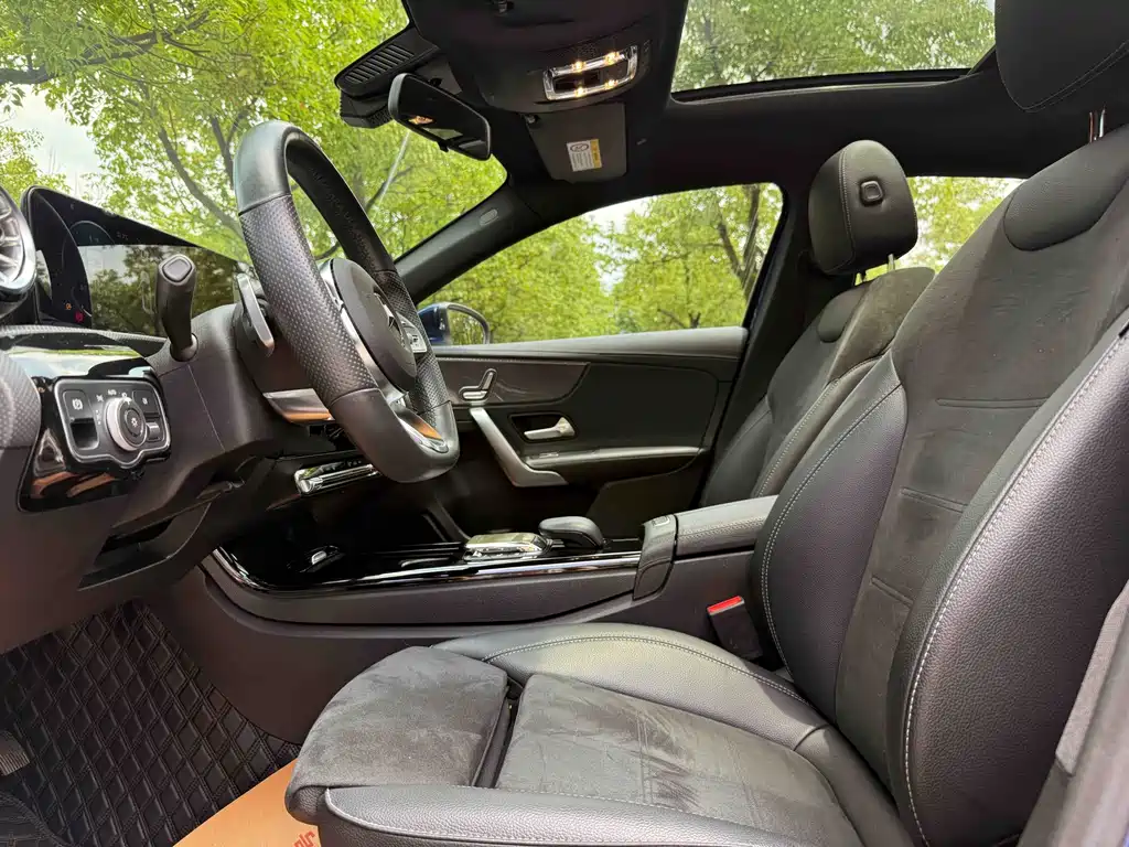 Mercedes-Benz A-Class 2021 — фото 10