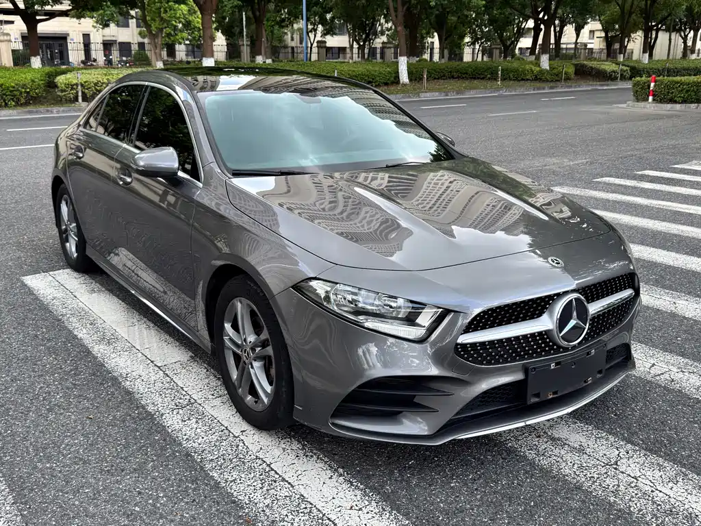 Mercedes-Benz A-Class 2022 — фото 3