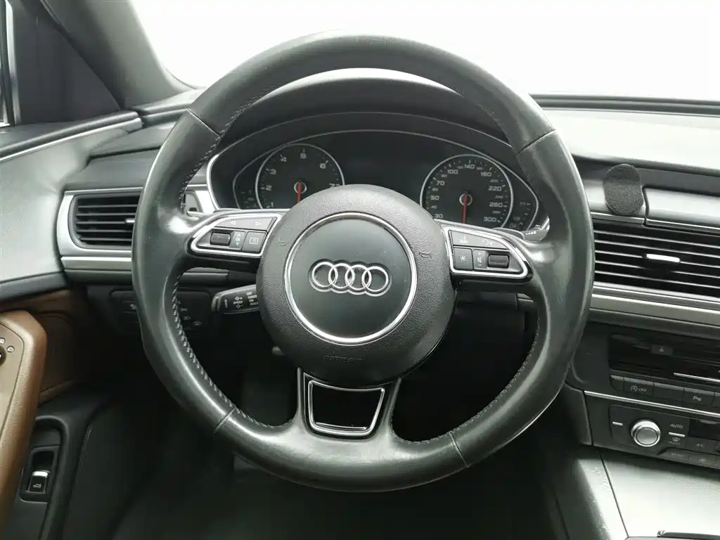 Audi A6L 2018 — фото 11