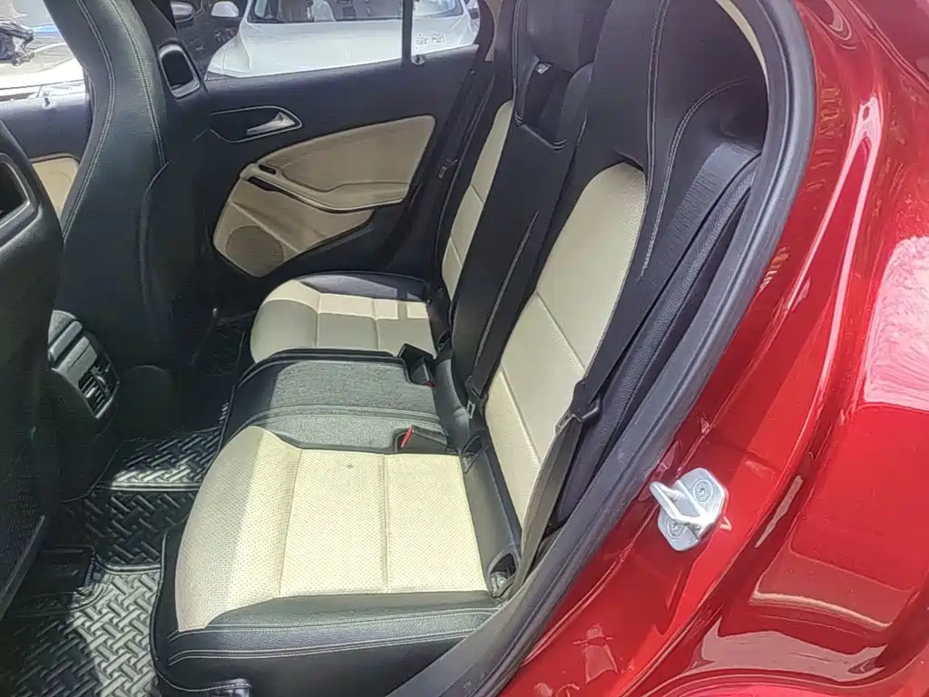 Mercedes-Benz GLA 2018 — фото 17