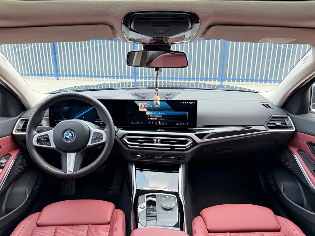 BMW i3 2023 — фото 16