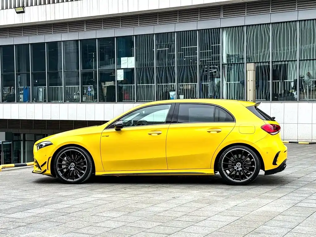 Mercedes-Benz A-Class AMG 2023 — фото 14