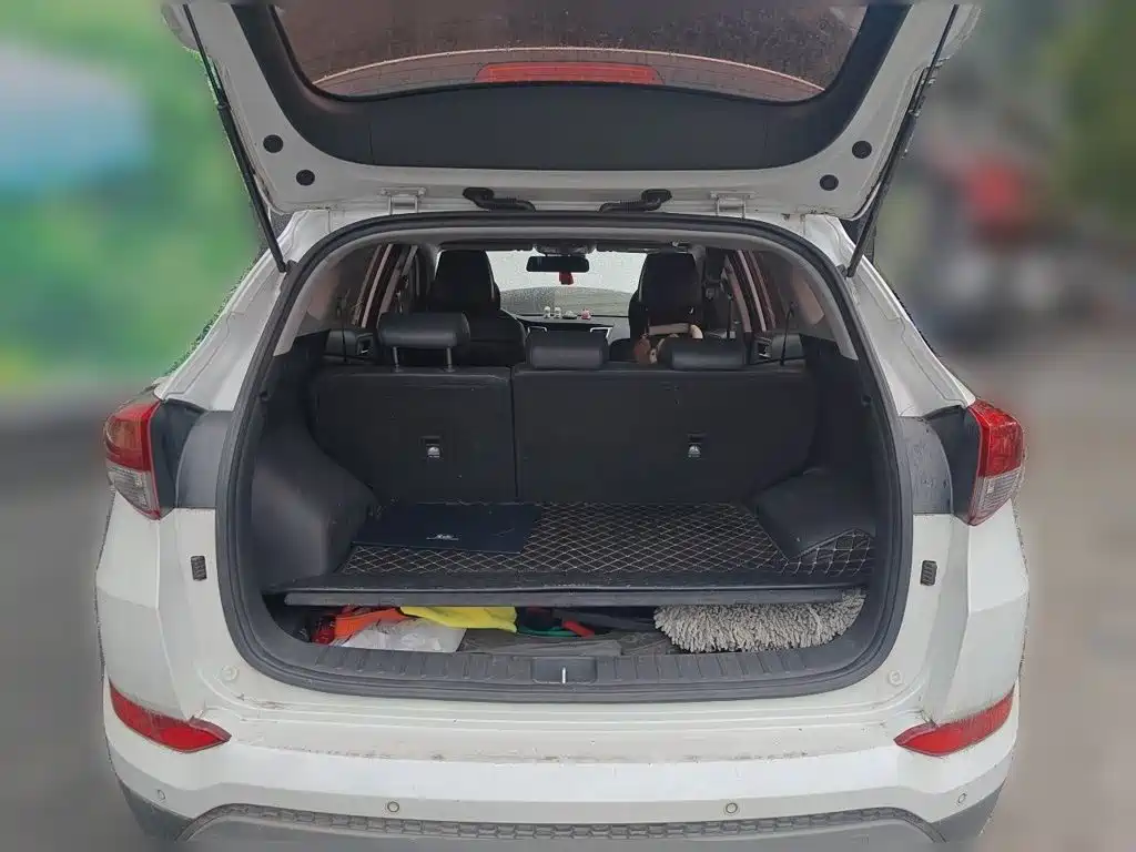 Hyundai Tucson 2018 — фото 10