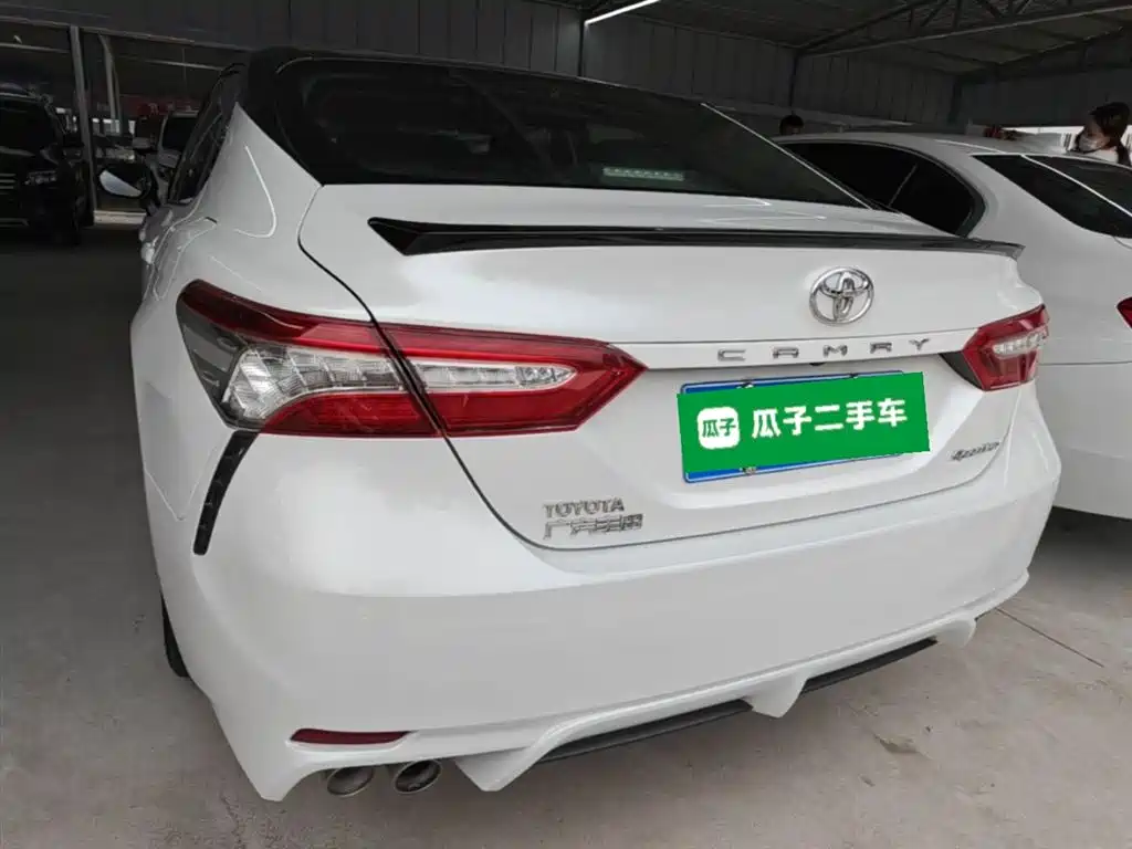 Toyota Camry 2018 — фото 6