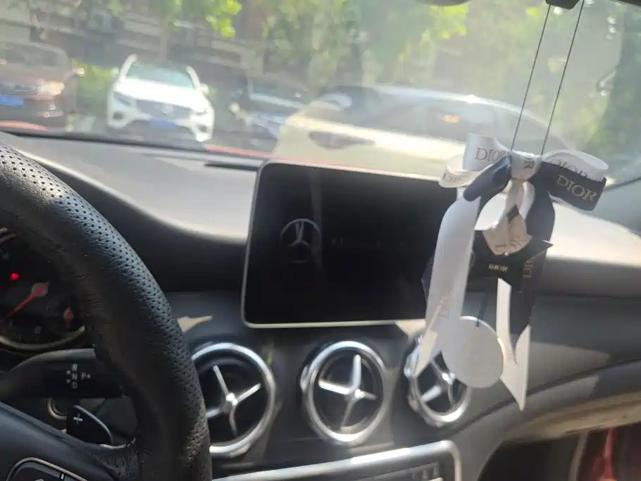 Mercedes-Benz GLA 2018 — фото 13