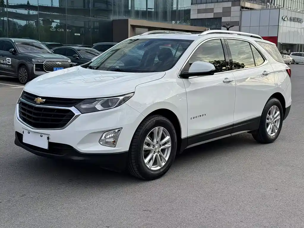 Chevrolet Equinox 2018 — фото 1