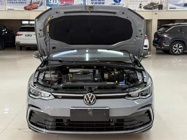Volkswagen Golf 2023
