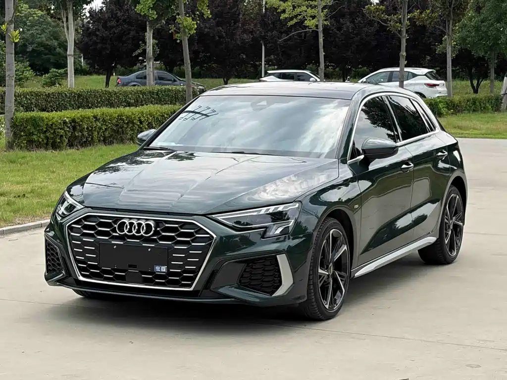 Audi A3 2023 — фото 1