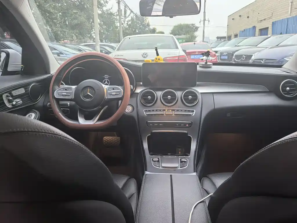 Mercedes-Benz C-Class 2020