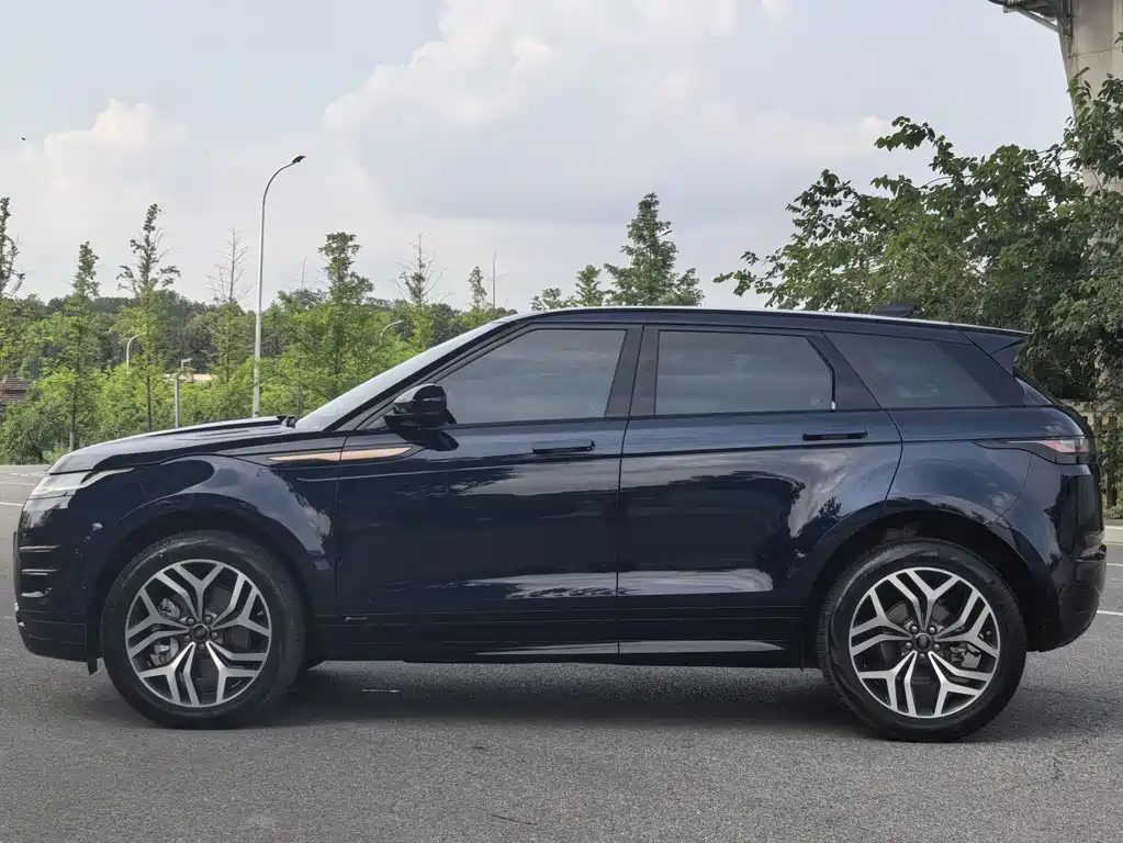 Land Rover Evoque 2020 — фото 16