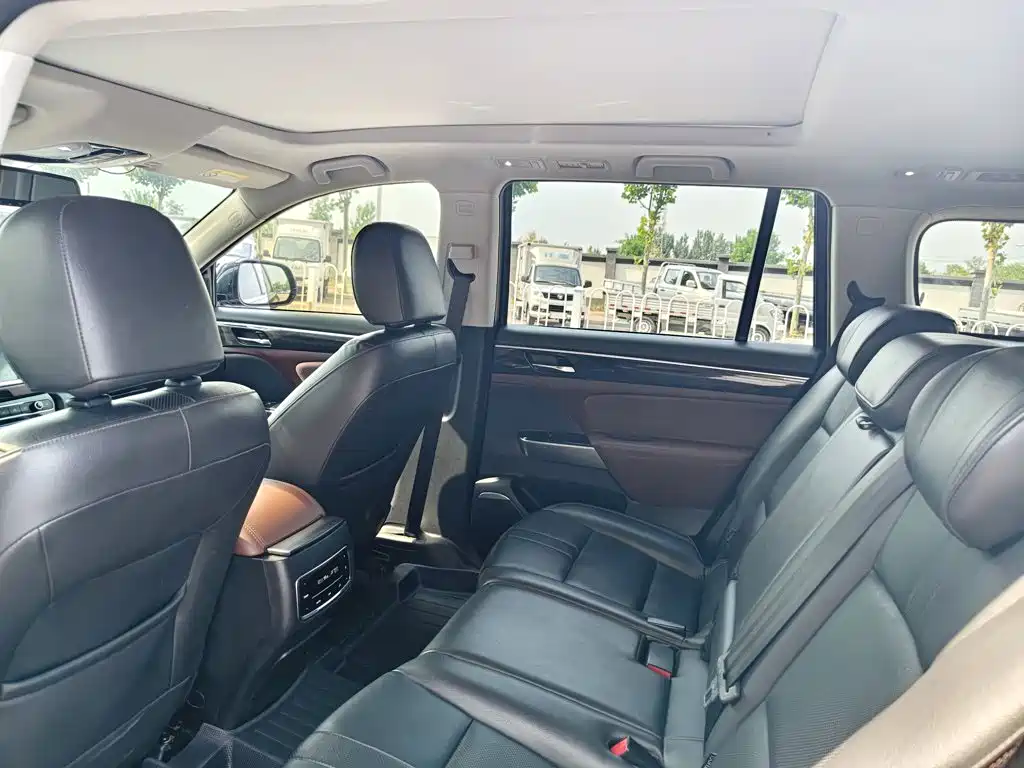 GAC Motor Trumpchi GS8 2018 — фото 16